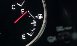 Kiralık araç kullananlar dikkat: Bu yöntemlerle yakıt masrafını düşürün