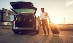 Yurt dışında araç kiralama rehberi: Ehliyet, sigorta ve sınır kuralları