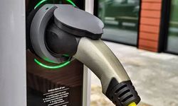 Elektrikli Araç Kiralarken AC ve DC Şarj Arasındaki Fark Nedir? Hangi Şarj Türü Daha Avantajlı?