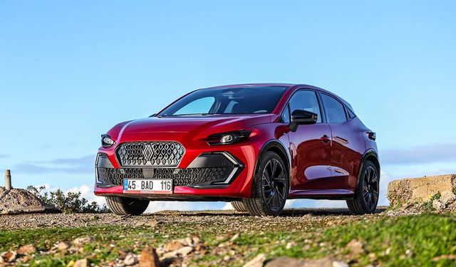 Yeni Renault Clio Türkiye'de!