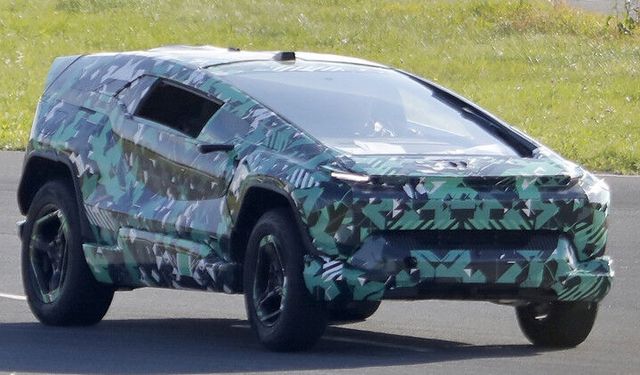 “Suudi Cybertruck” yola çıkmaya hazırlanıyor