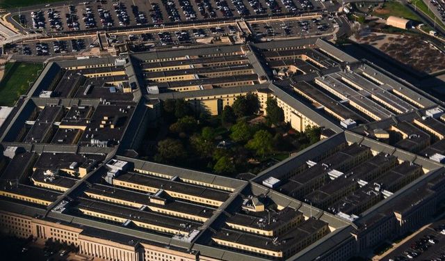 Pentagon’dan kritik hamle: Otomotiv devleri silah üretimine mi giriyor?