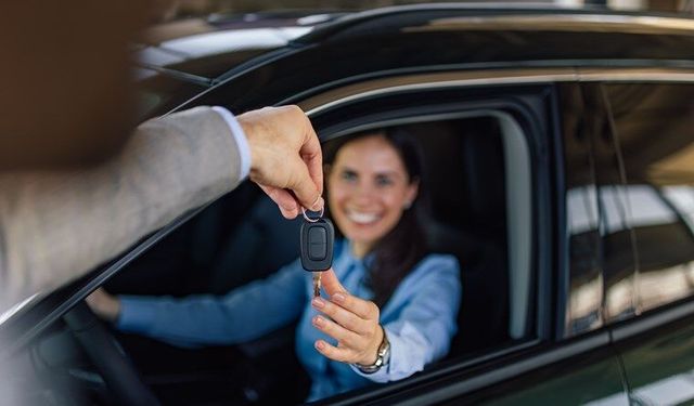 Kiralık aracı geç teslim etmenin bedeli ne? Araç kiralamada gecikme ücretleri nasıl hesaplanıyor?