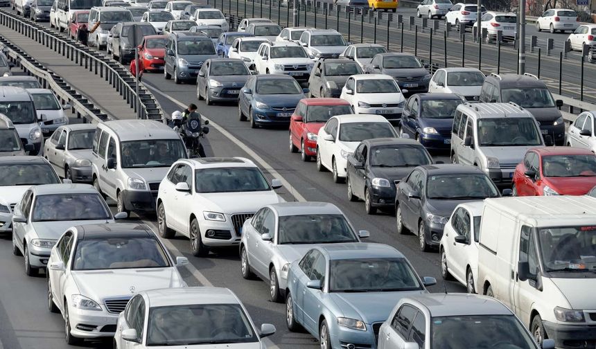 Yeni düzenleme yürürlükte! İşte ÖTV'siz alınabilecek araçlar listesi